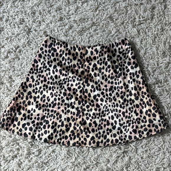 Leopard Print Women's Skirt - Picture 3 of 5